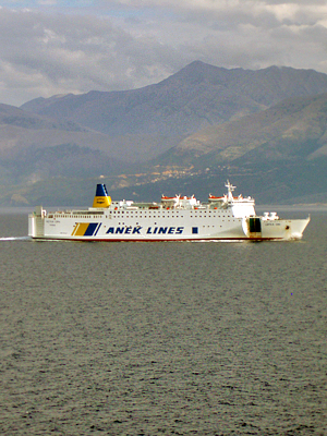 Trajekt Anek Lines proplouv inou mezi Korfu a Albni